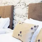 Bemyguest - Loft Jardim Maes Charming بيت ضيافة 4*