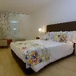 Bemyguest - Loft Jardim Maes Charming بيت ضيافة 4*