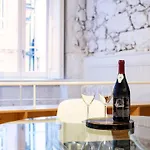 Bemyguest - Loft Jardim Maes Charming بيت ضيافة