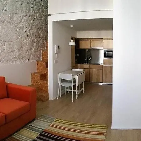 Bemyguest - Loft Jardim Maes Charming 4* Визеу
