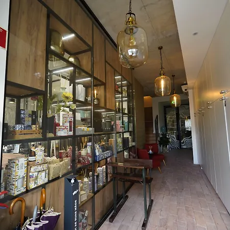 Bemyguest - Loft Jardim Maes Charming 4* Визеу