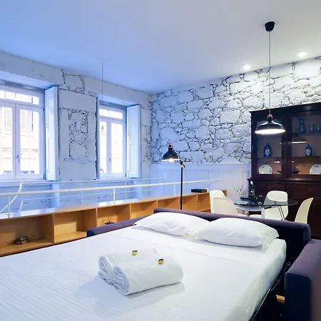 Bemyguest - Loft Jardim Maes Charming 4* Viseu