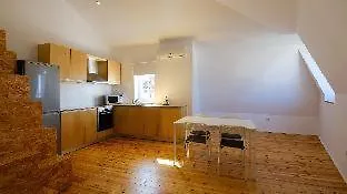 Bemyguest - Loft Jardim Maes Charming Гостевой дом 4*