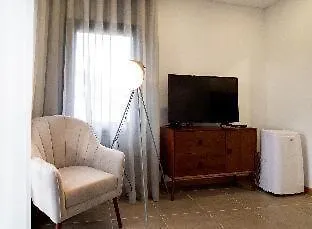 Bemyguest - Loft Jardim Maes Charming Гостевой дом Визеу