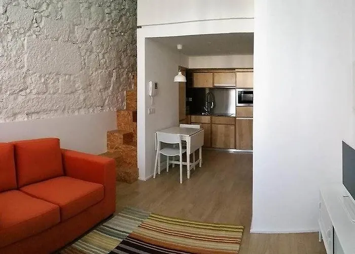 Bemyguest - Loft Jardim Maes Charming 4* Визеу