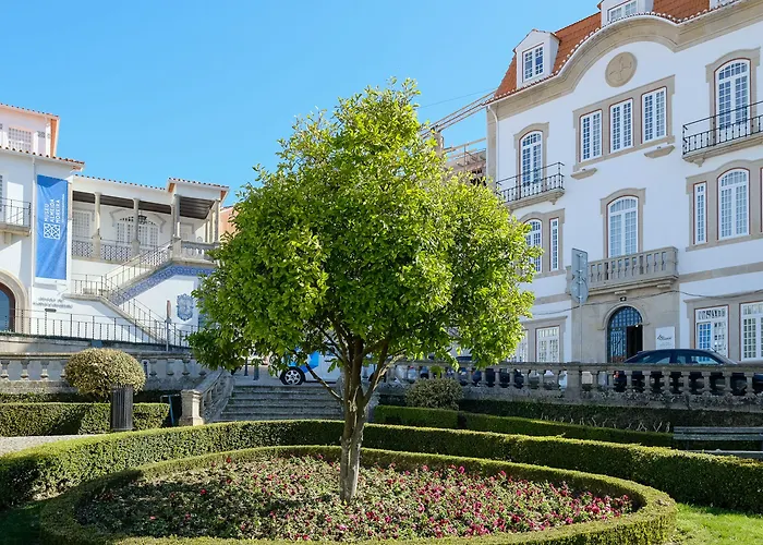 Bemyguest - Loft Jardim Maes Charming Гостевой дом Визеу