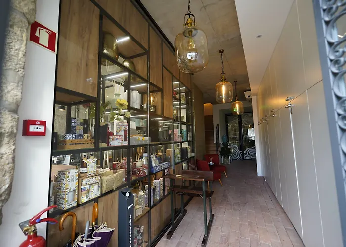 Bemyguest - Loft Jardim Maes Charming 4* Визеу