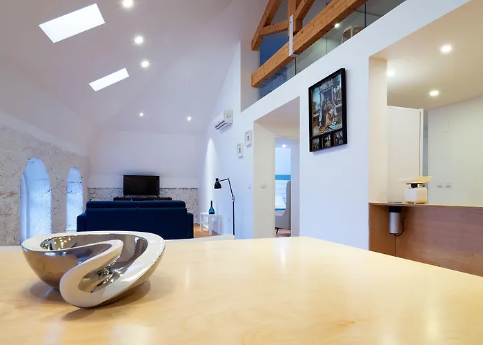 Гостевой дом Bemyguest - Loft Jardim Maes Charming Визеу