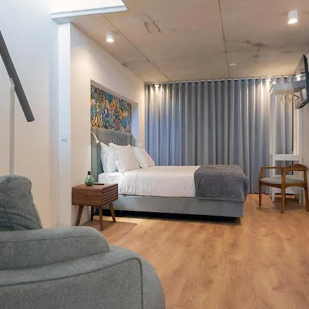 Casa de hóspedes Bemyguest - Loft Jardim Mães Charming