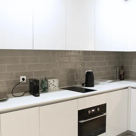 Casa de hóspedes Bemyguest - Loft Jardim Mães Charming Viseu